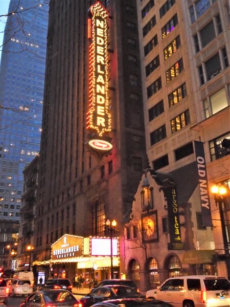 ملف:Nederlander Theatre Chicago 2.jpg
