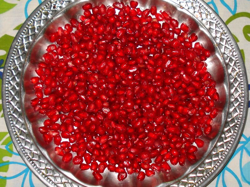 ملف:Pomegranate Seeds.JPG