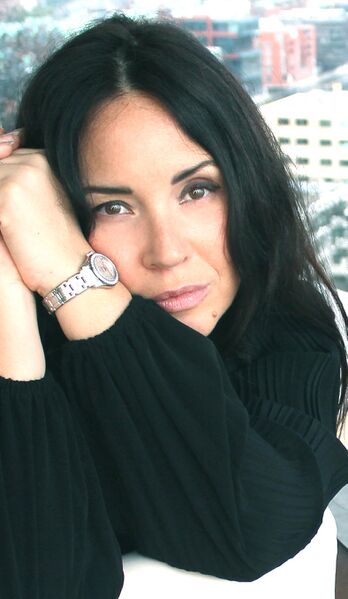 ملف:SonyaYoncheva2019 (cropped).jpg