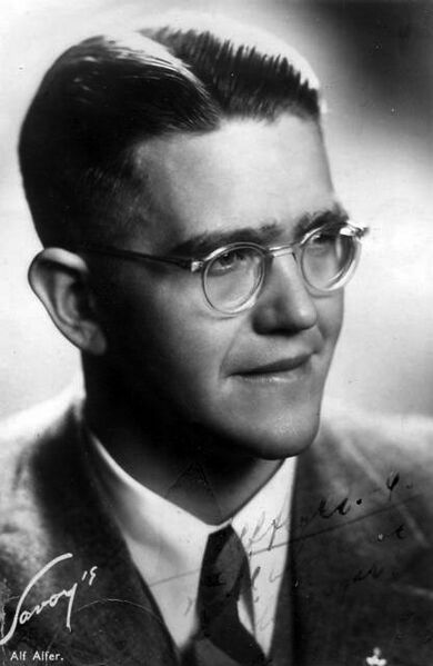 ملف:Alf Alfer-1943.jpg