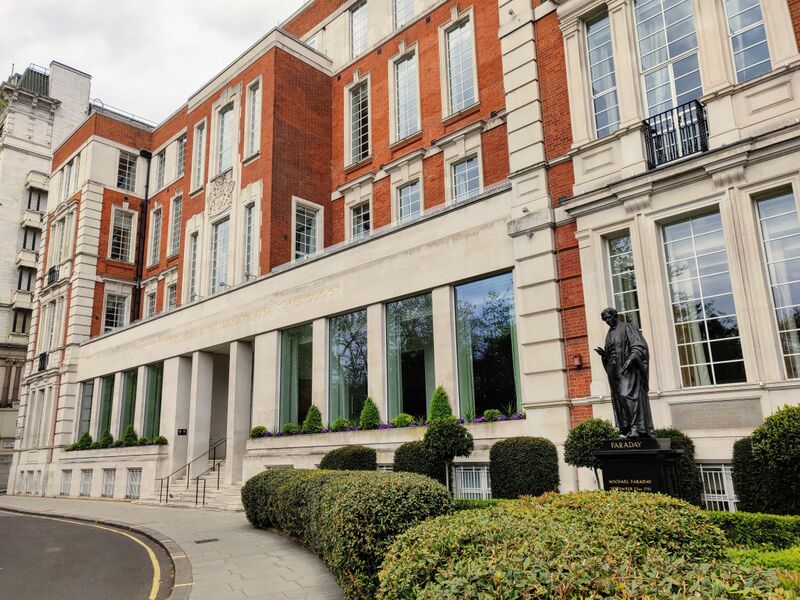 ملف:IET Savoy Place.jpg