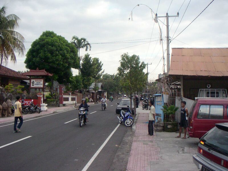 ملف:Mas, Ubud, Bali 200507.jpg