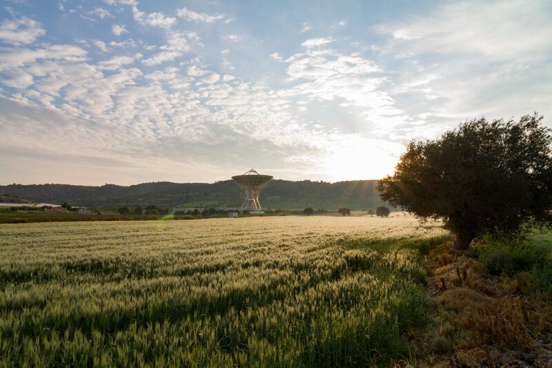 ملف:Stazione radioastronomica di Noto.jpg
