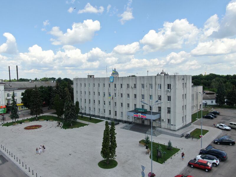 ملف:Ніжинська міська рада.jpg