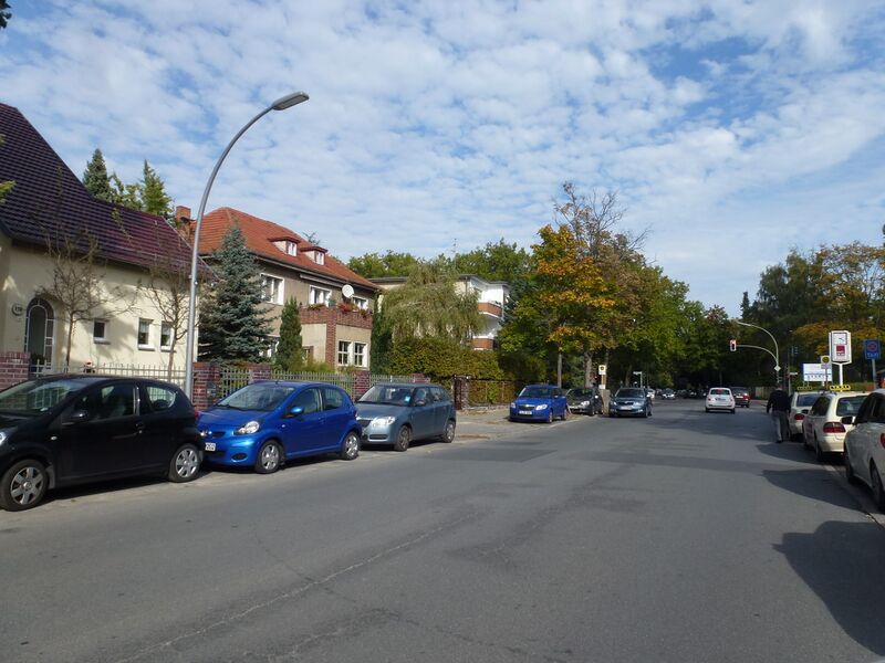 ملف:Lichterfelde Klingsorstraße.JPG
