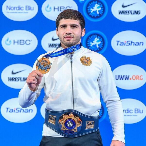 ملف:Malkhas Amoyan.jpg