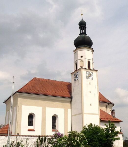ملف:Pfarrkirche Feldkirchen.JPG