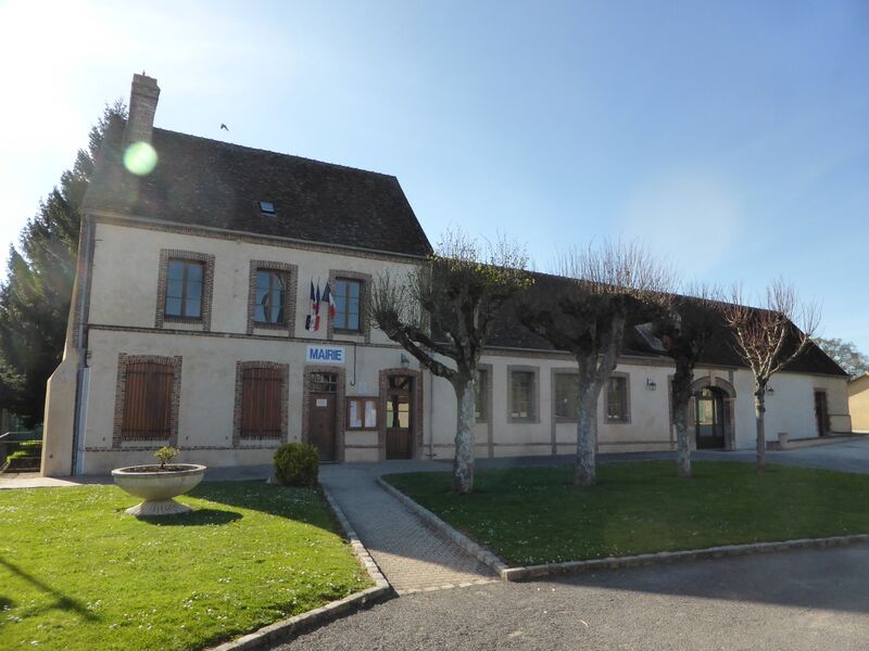 ملف:Mairie de Saint-Maixme-Hauterive.JPG
