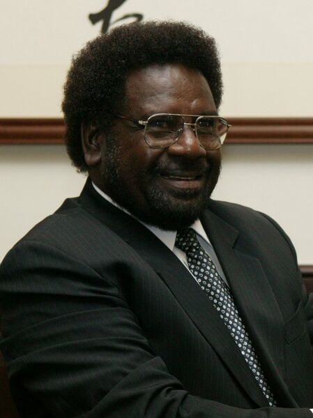 ملف:Snyder Rini 2004.jpg