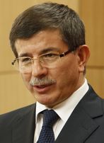 Ahmet Davutoğlu answering questions (4774547672) (cropped).jpg