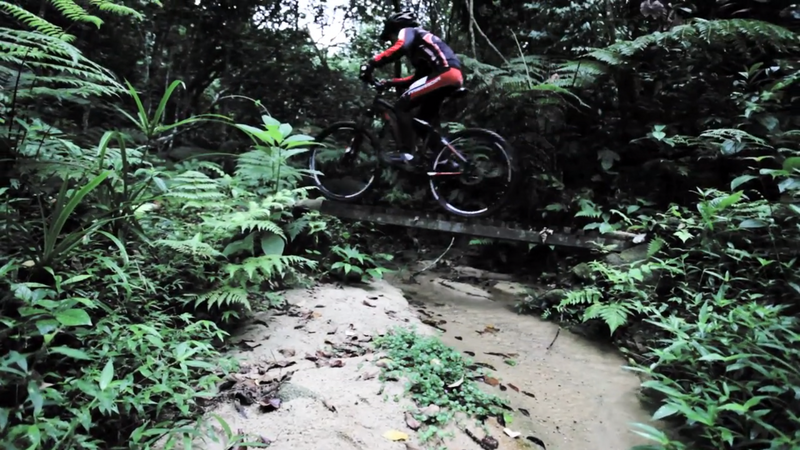 ملف:Bukit Kiara Mountainbiking.png