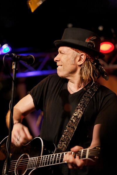 ملف:ElliottMurphy2.jpg