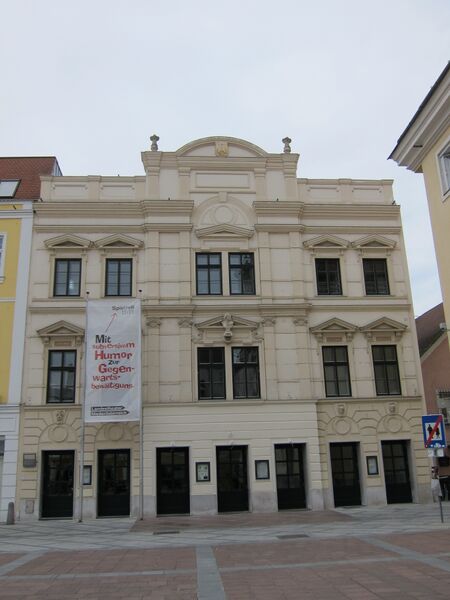 ملف:Landestheater.JPG