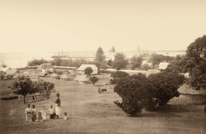 ملف:Nukualofa, Tonga, 1887 (21685269618).jpg