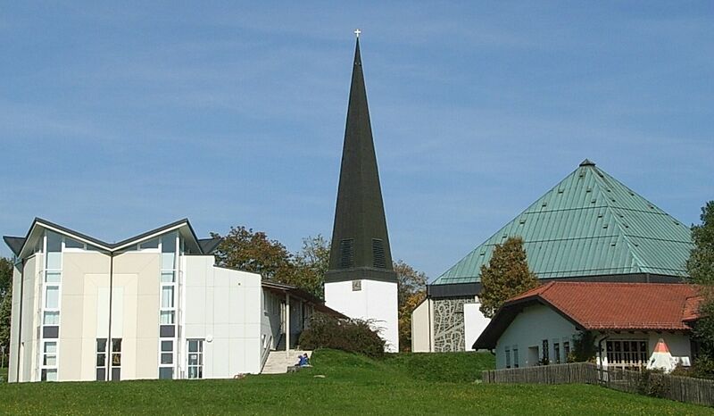ملف:Pfarrkirche Salzweg.JPG