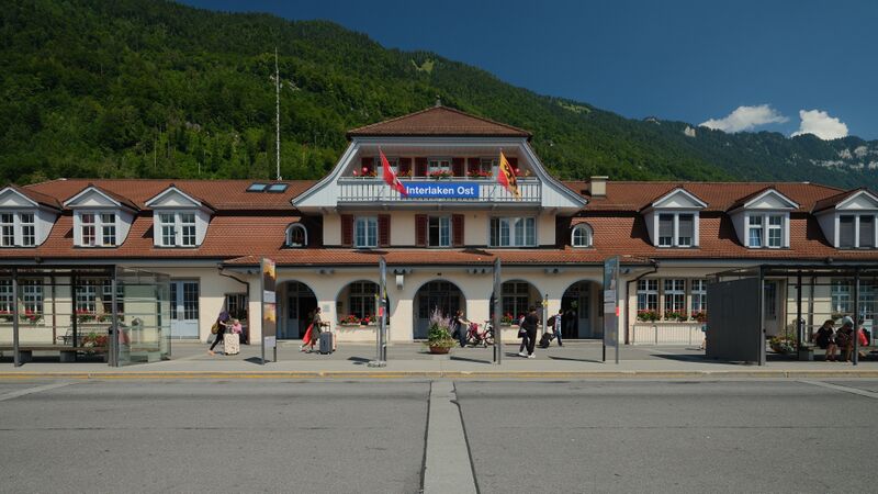 ملف:Interlaken Ost.jpg