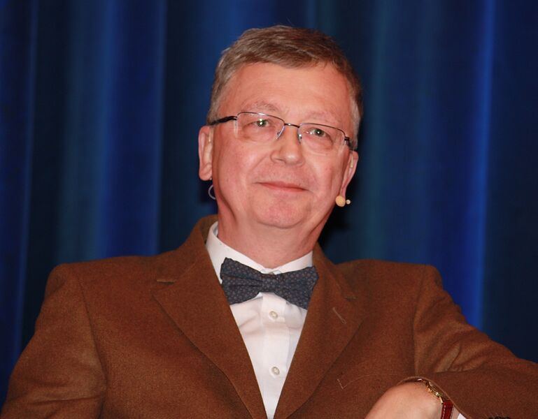 ملف:Prof. Wojciech Fałkowski.jpg