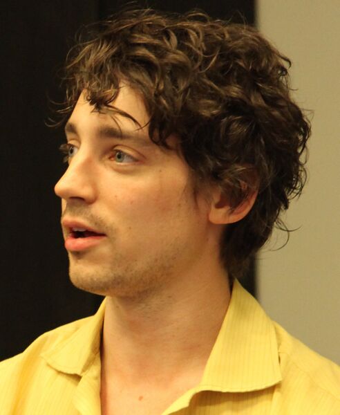 ملف:Adam Lundgren 2012.jpg