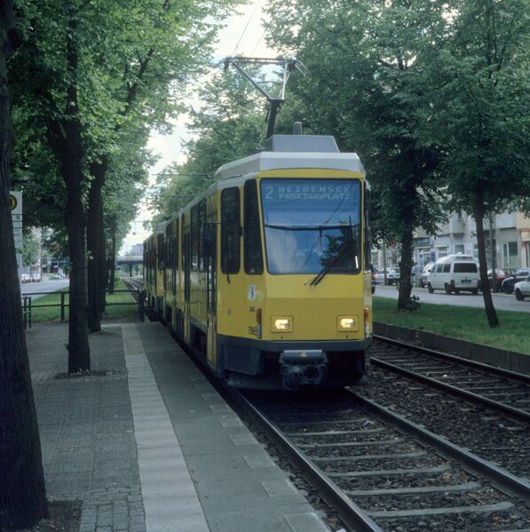 ملف:Berlin-bvg-sl-2-kt4dt-576218.jpg