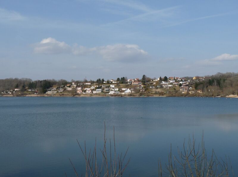 ملف:Lac de Charmes (11).jpg