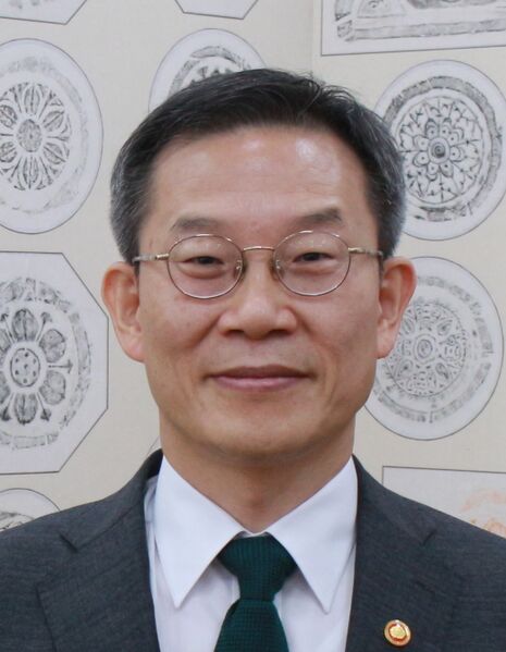 ملف:Lee Jong-ho.jpg