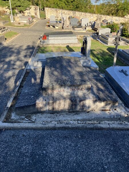 ملف:Tombe d'Edith THOMAS.jpg