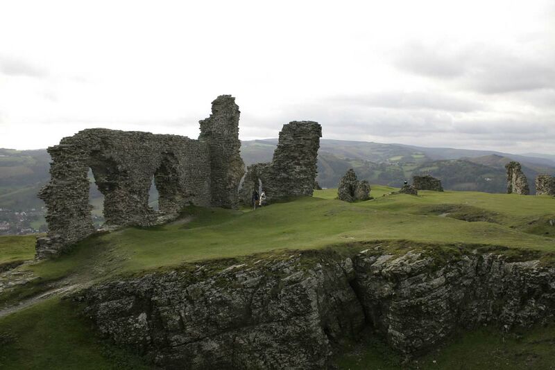 ملف:Llangollen Castell Dinas Bran.jpg
