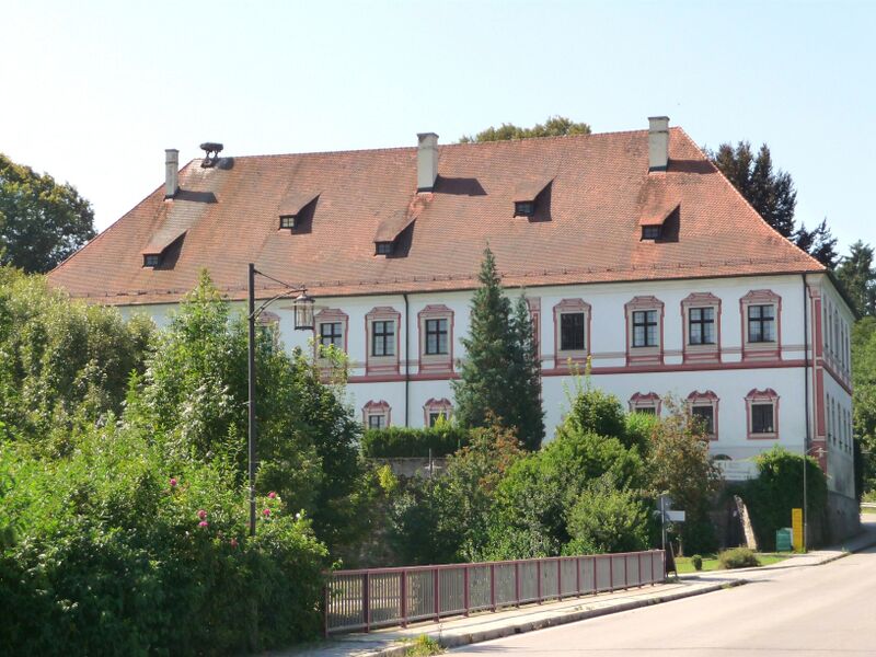 ملف:Schloss Miltach.JPG