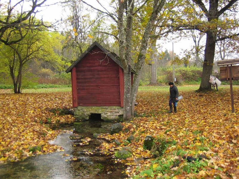 ملف:Simuna Spring (Simuna allikas).JPG