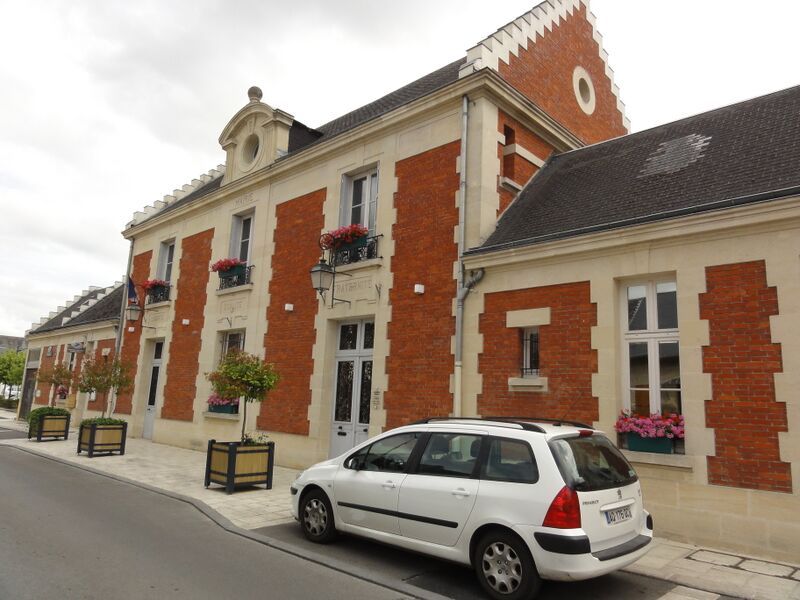 ملف:Villeneuve-Saint-Germain (Aisne) mairie.JPG