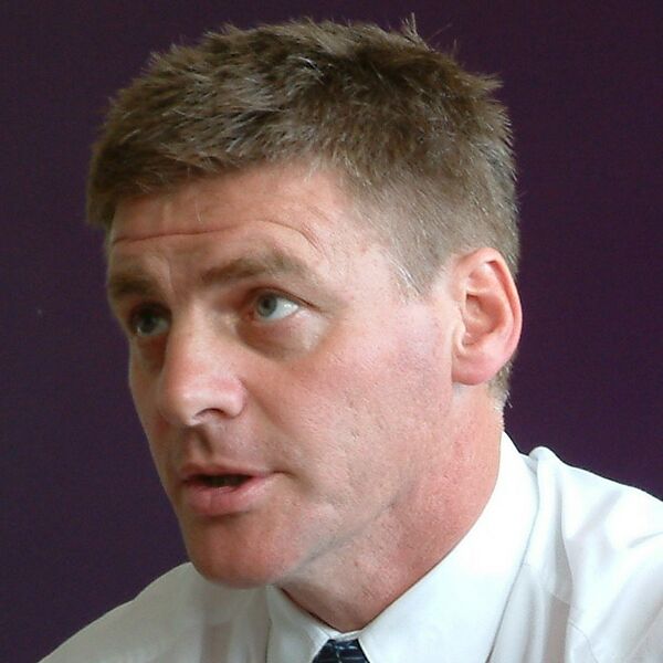 ملف:Bill English.jpg