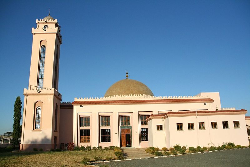 ملف:Gaddafi Mosque.jpg