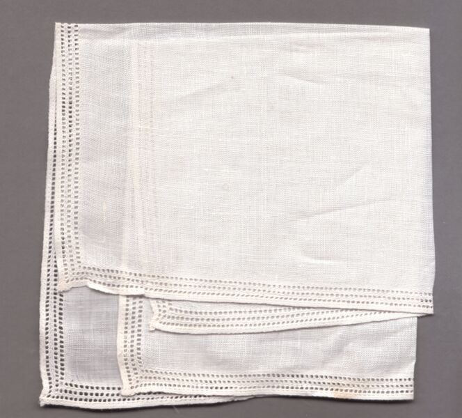 ملف:Handkerchief.jpg