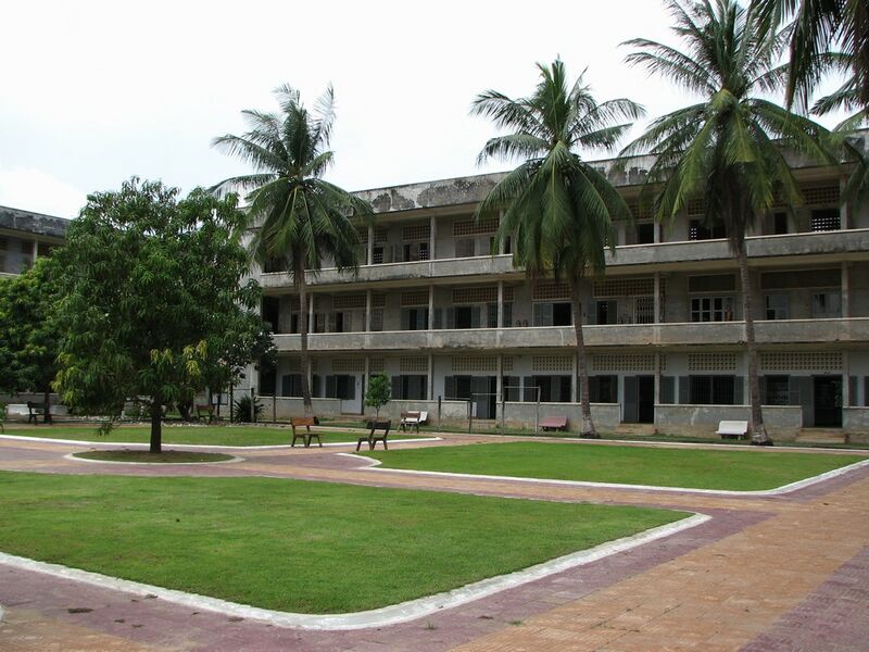 ملف:Tuol Sleng.jpg