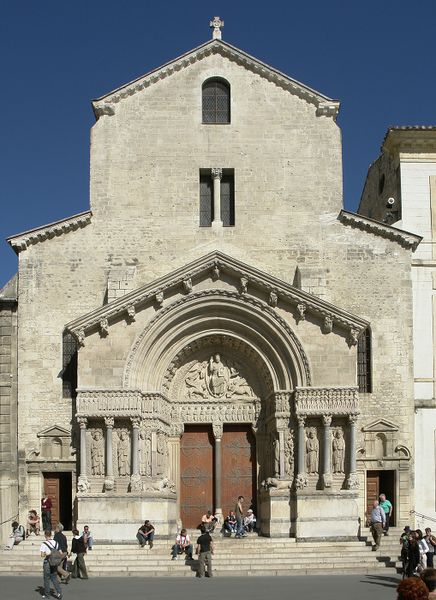 ملف:Arles kirche st trophime fassade.jpg
