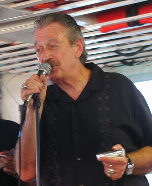 ملف:Charlie Musselwhite 7-16-03.jpg