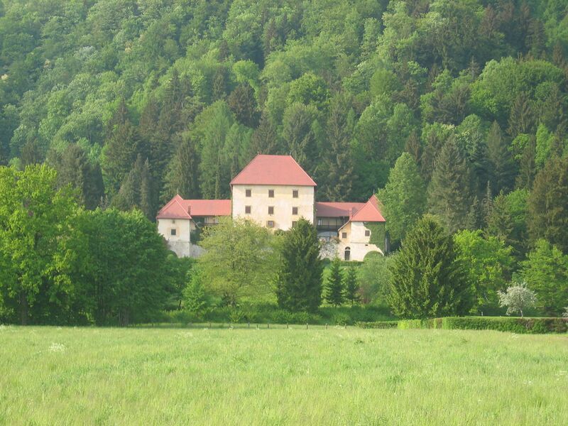 ملف:Grad-Strmol-Slovenia.JPG