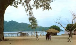 Lake malawi national park.jpg
