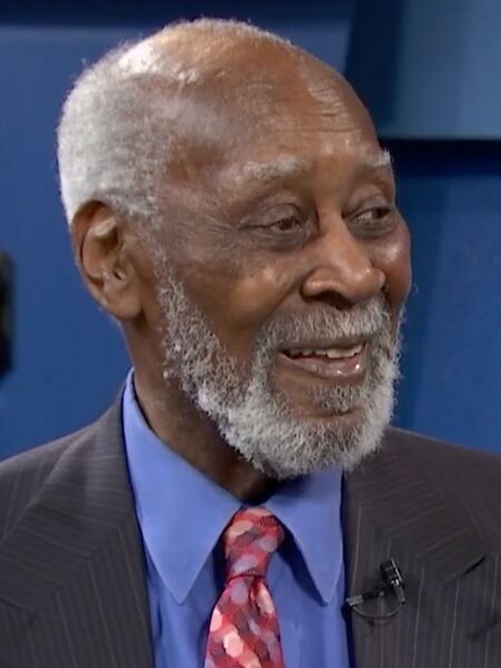 ملف:Nate Holden, 2020.jpg