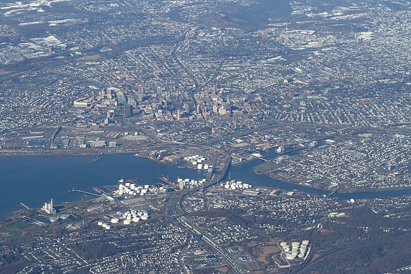 ملف:New Haven from above, 2009-12-10.jpg