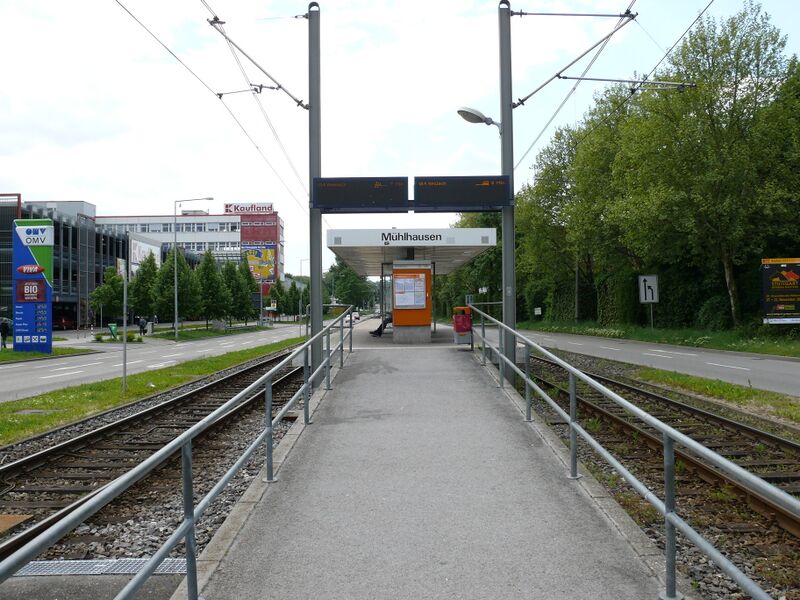 ملف:Stadtbahnhaltestelle Mühlhausen.jpg