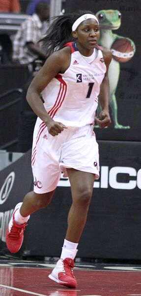 ملف:Crystal Langhorne WNBA.jpg