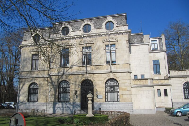 ملف:Gemeentehuis Boechout.JPG