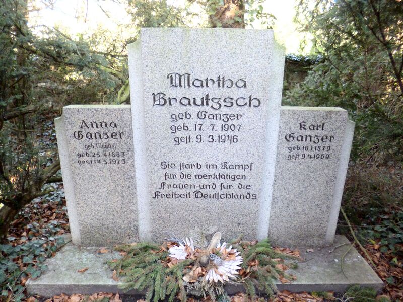 ملف:Grab BrautzschM Südfriedh Hal.JPG