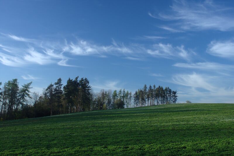 ملف:Křtěnovice, krajina.jpg