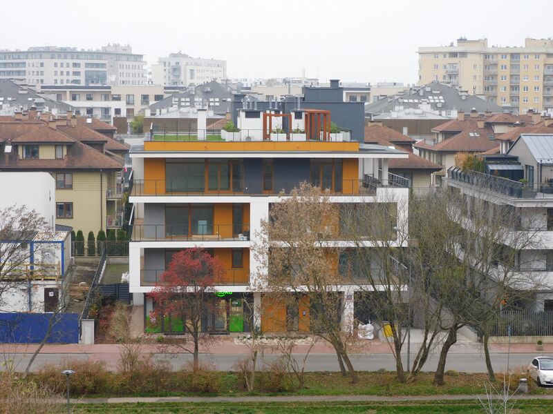 ملف:Villa park warszawa.jpg