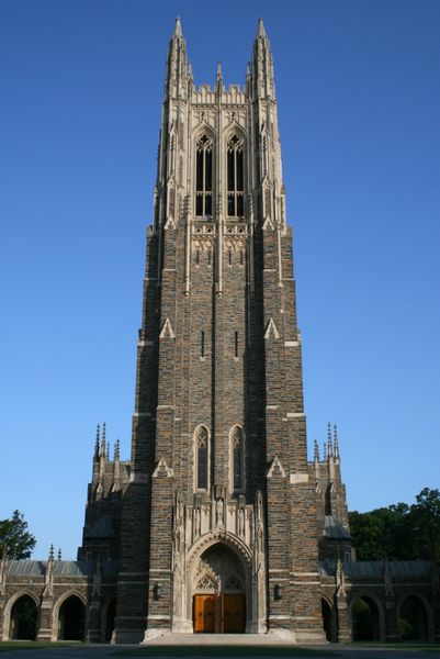 ملف:2008-07-24 Duke Chapel.jpg