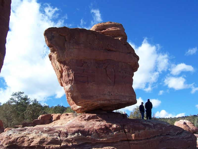 ملف:Balanced Rock.jpg