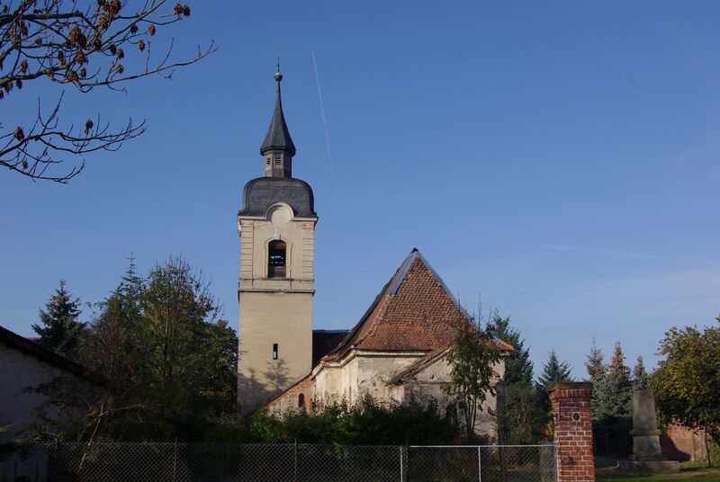 ملف:Grüningen Wenzlow Kirche.jpg