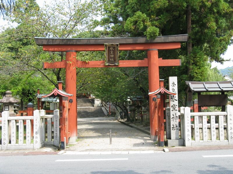 ملف:Himuro-jinja1.jpg